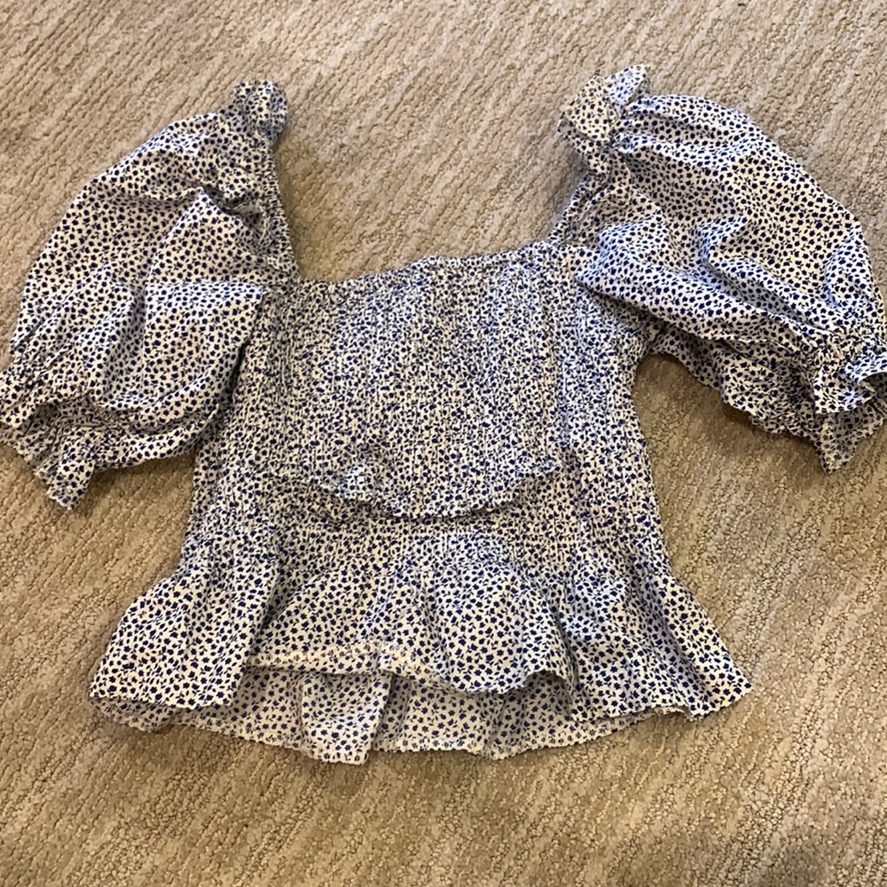 Topshop trendy puff sleeves top